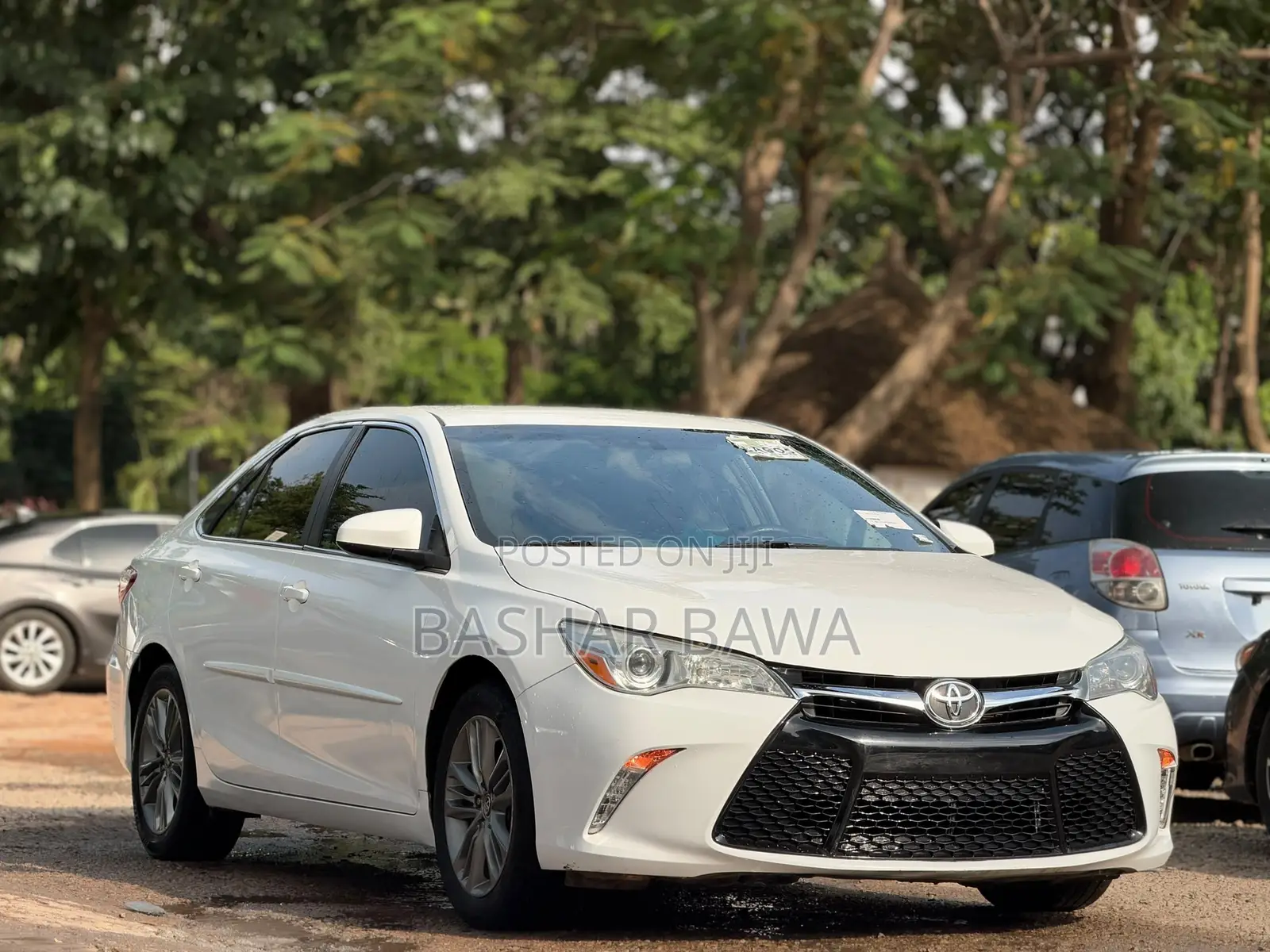 Toyota Camry SE 4dr Sedan (2.5L 4cyl 6A) 2015 White