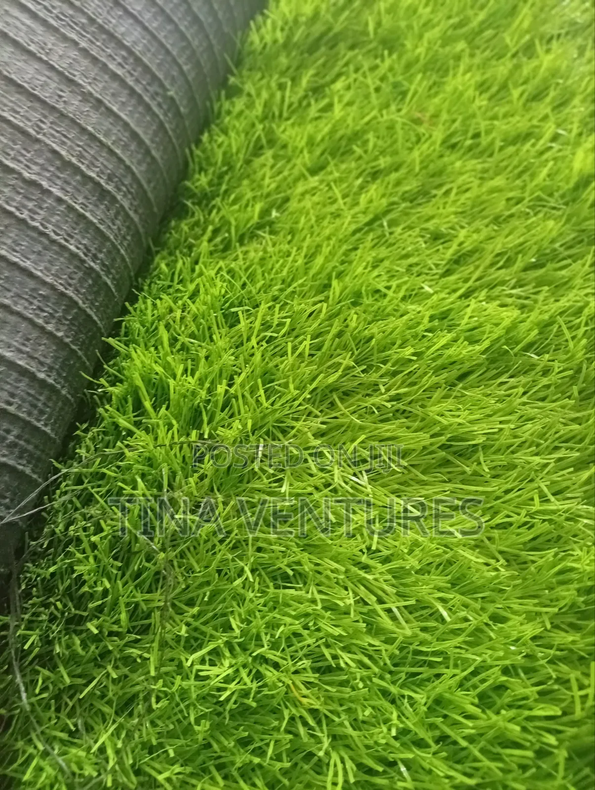 Artificial Grass. Available in Different Sizes and Colours.