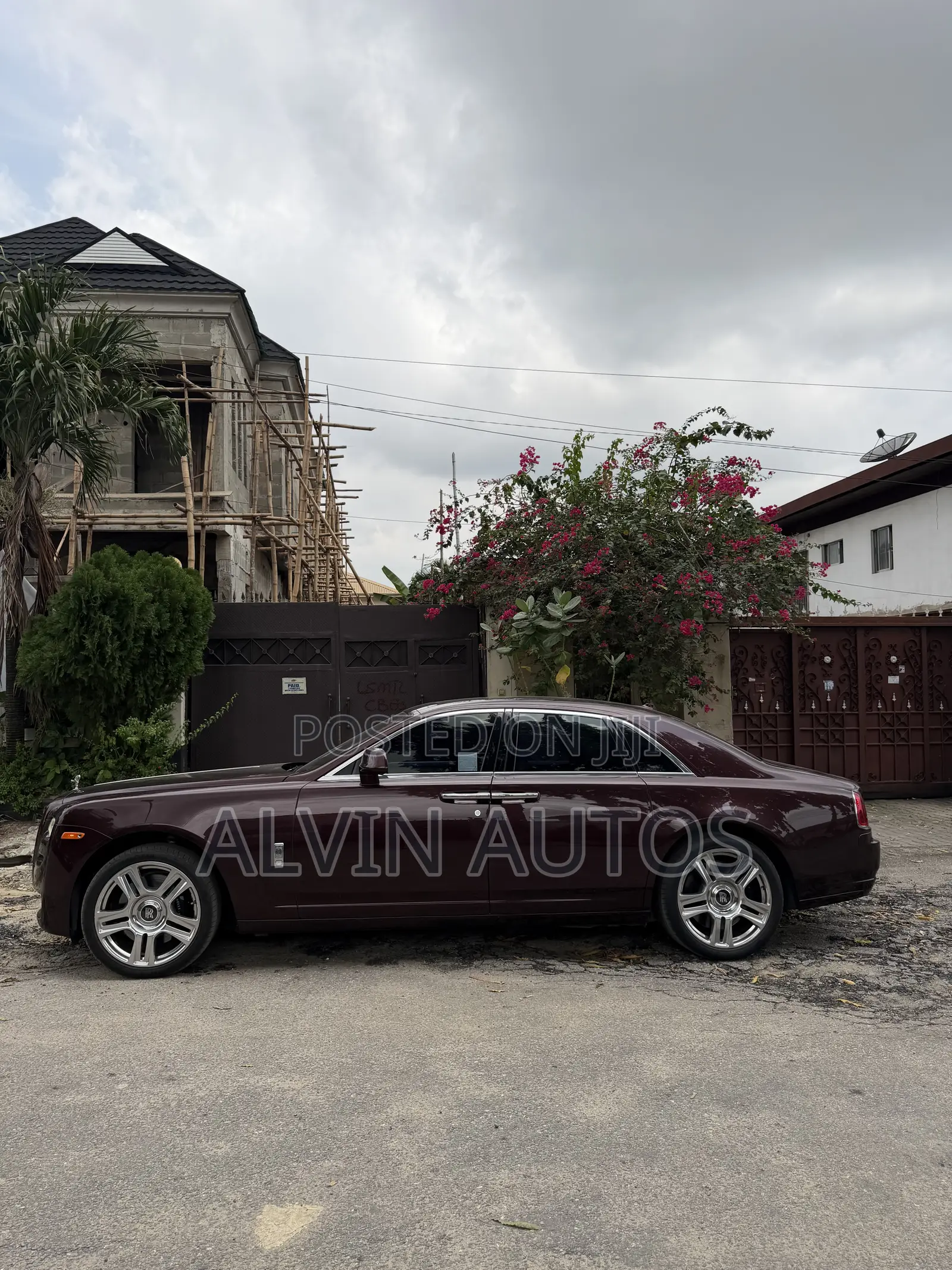 Rolls-Royce Ghost Base 2017 Burgundy