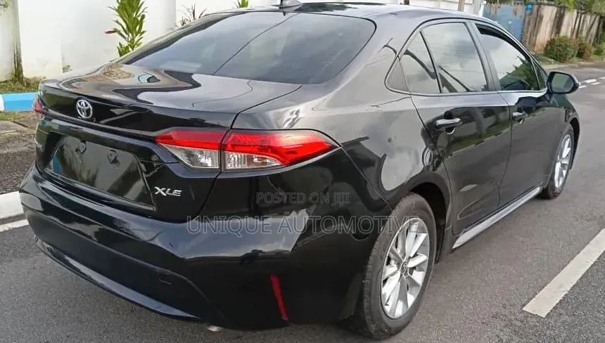 Toyota Corolla XLE 2020 Black