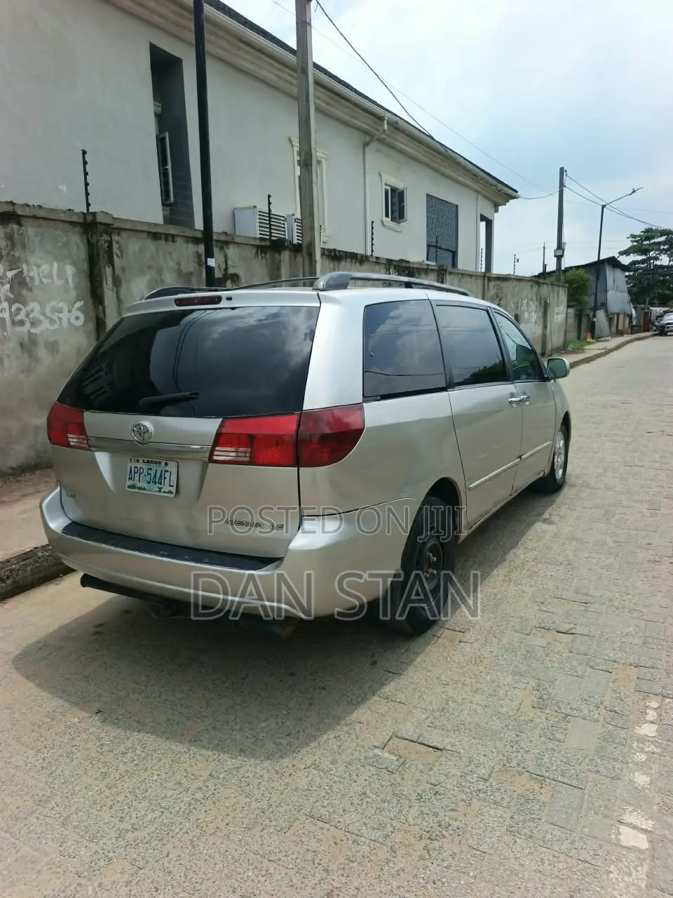 Toyota Sienna 2005 Silver