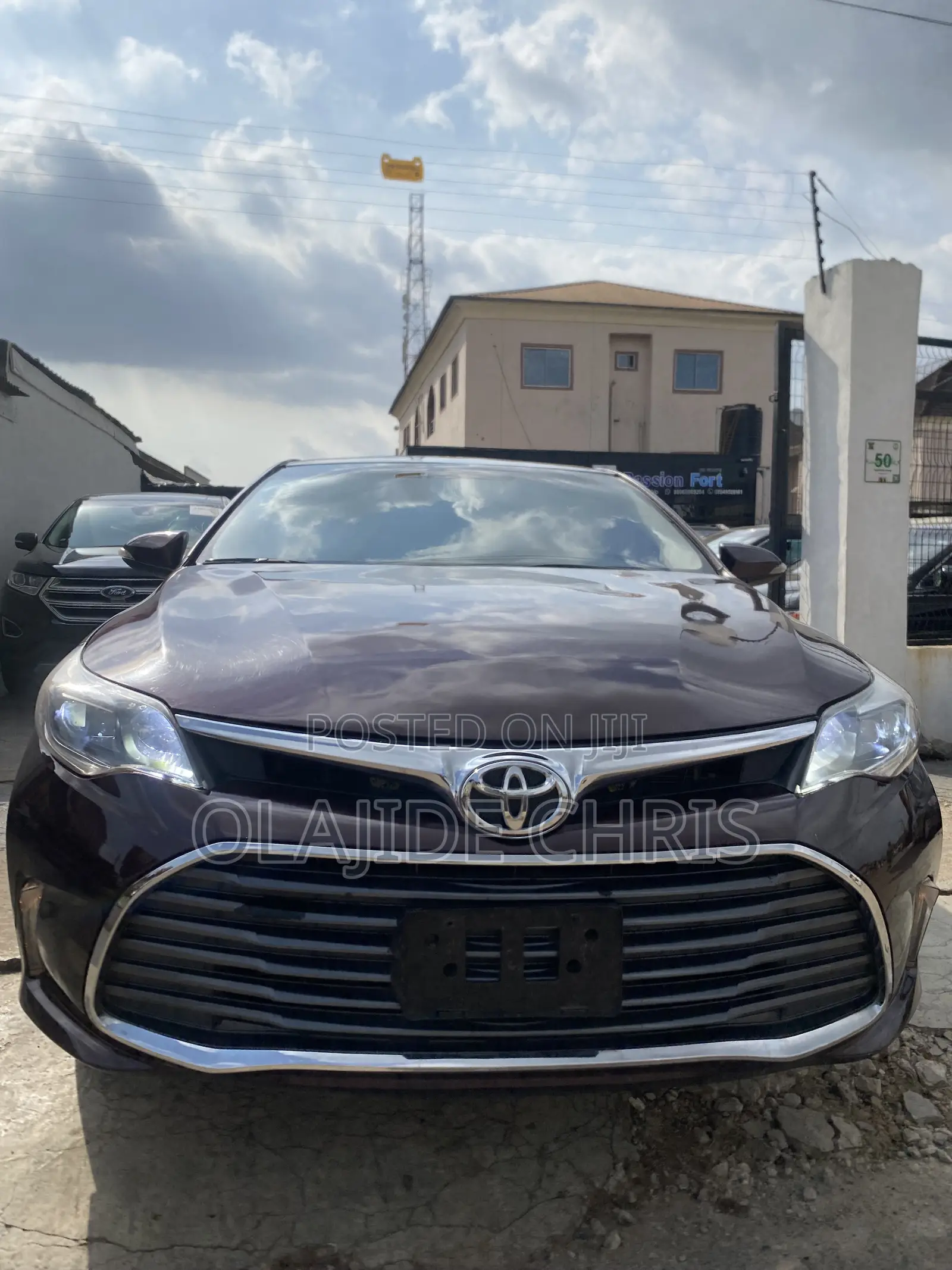 Toyota Avalon XLE Premium Sedan FWD (3.5L 6cyl 6A) 2013 Burgundy