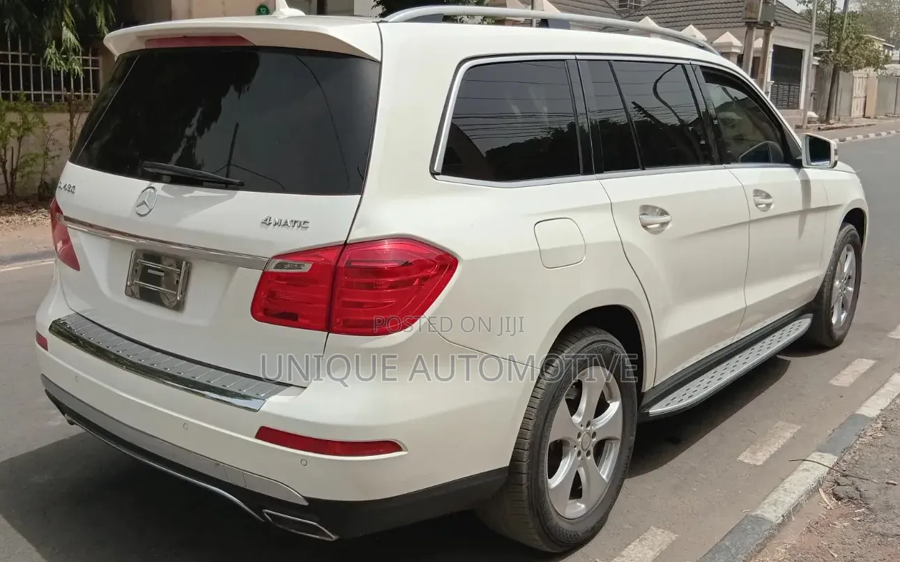 Mercedes-Benz GL-Class GL450 4MATIC 4dr SUV AWD (4.7L 8cyl Turbo 7A)