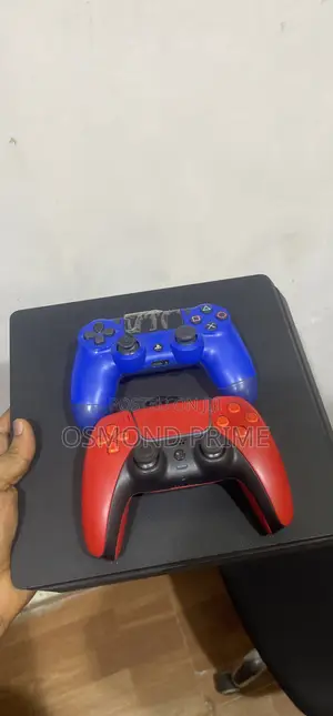 Play Station 4