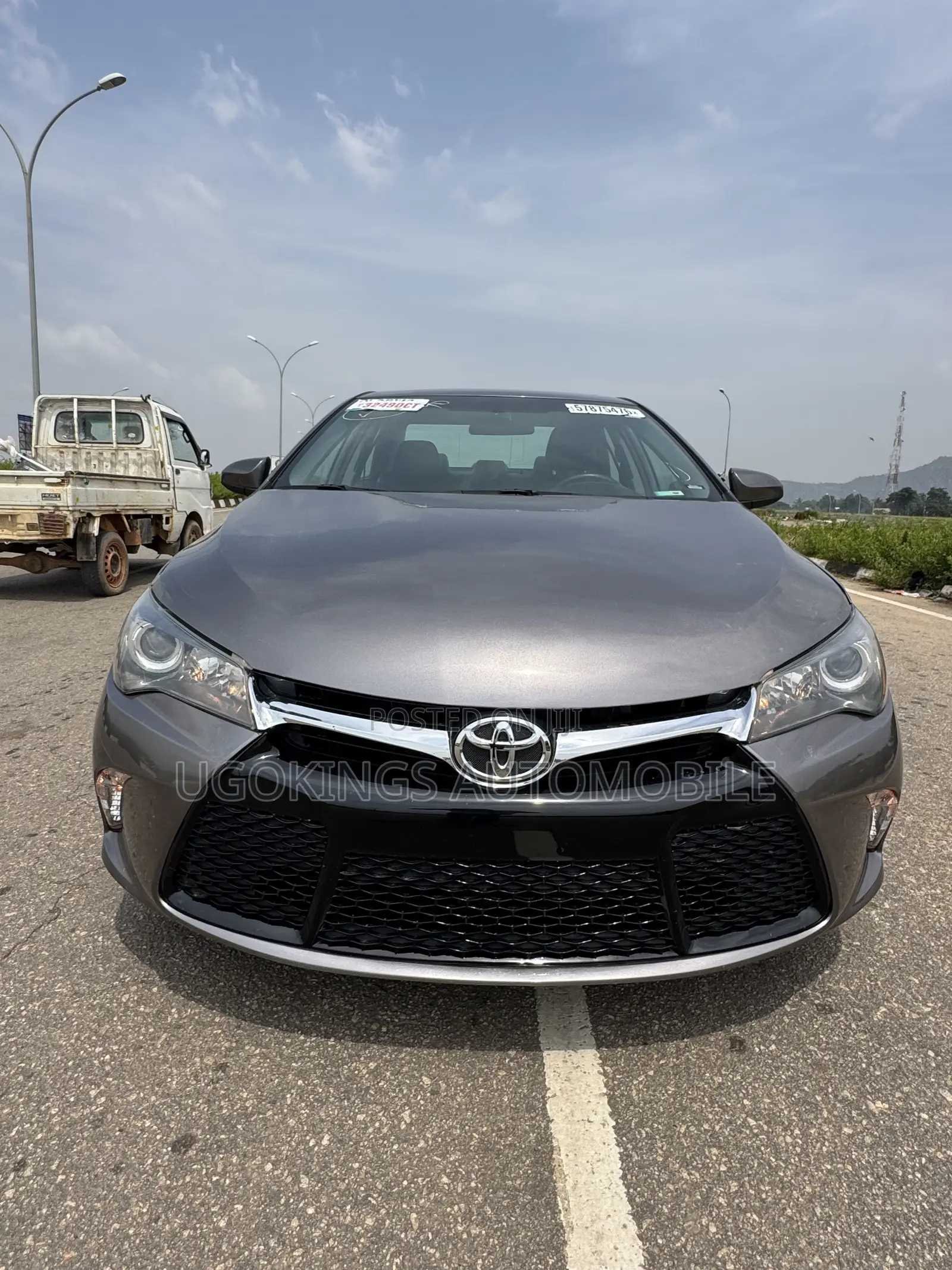 Toyota Camry 2016 Gray