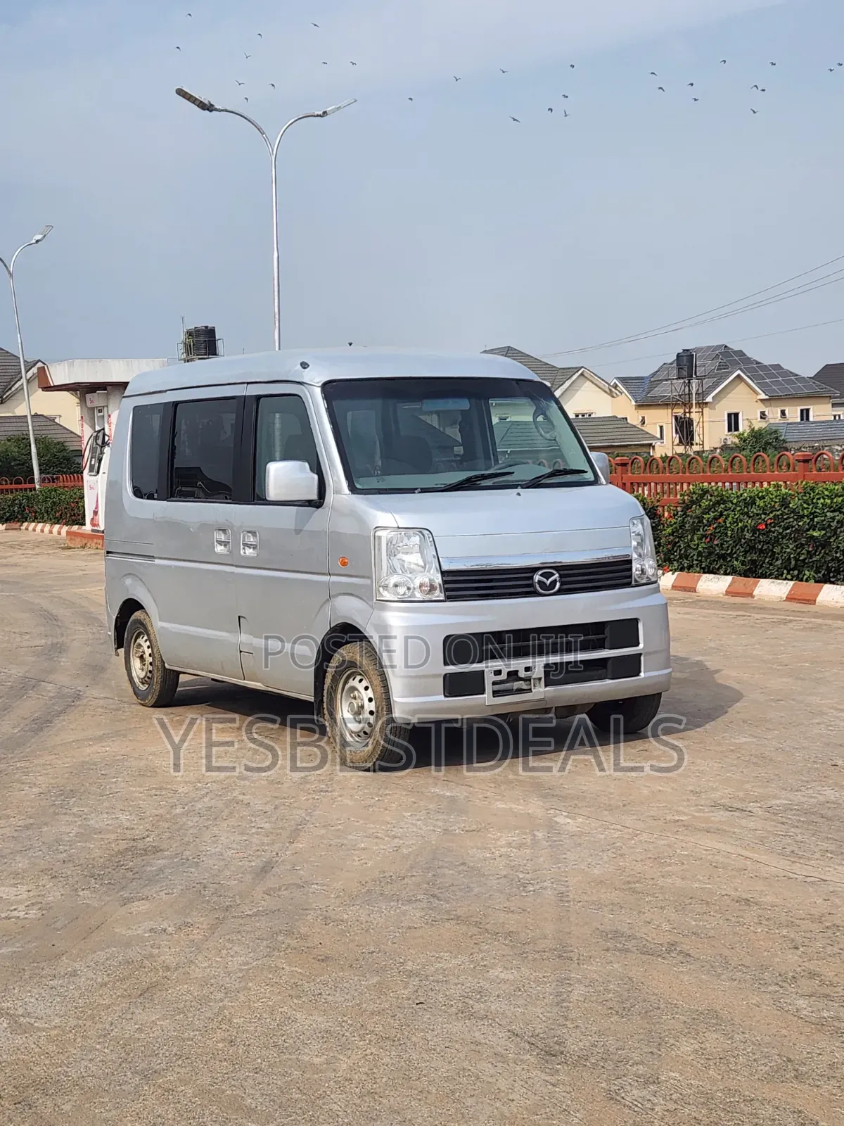 Mazda E2000 2013 Grey