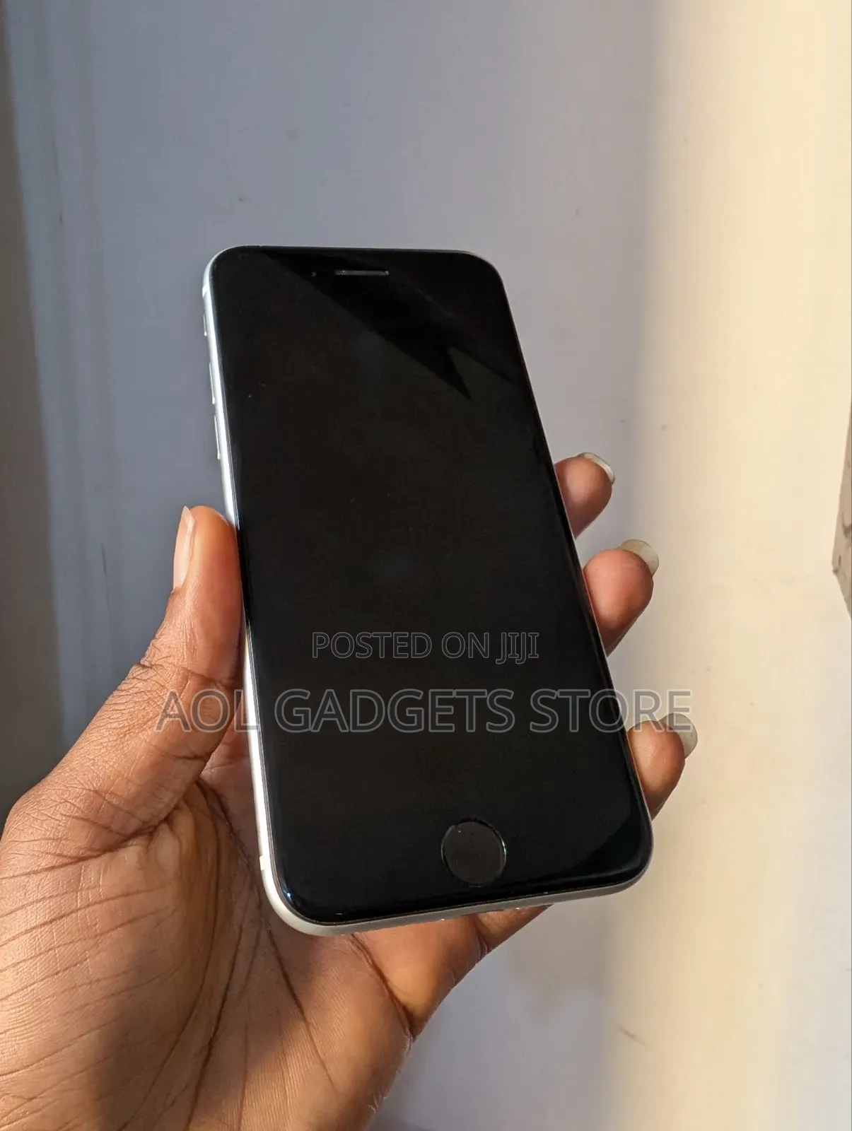 Apple iPhone SE 128 GB White