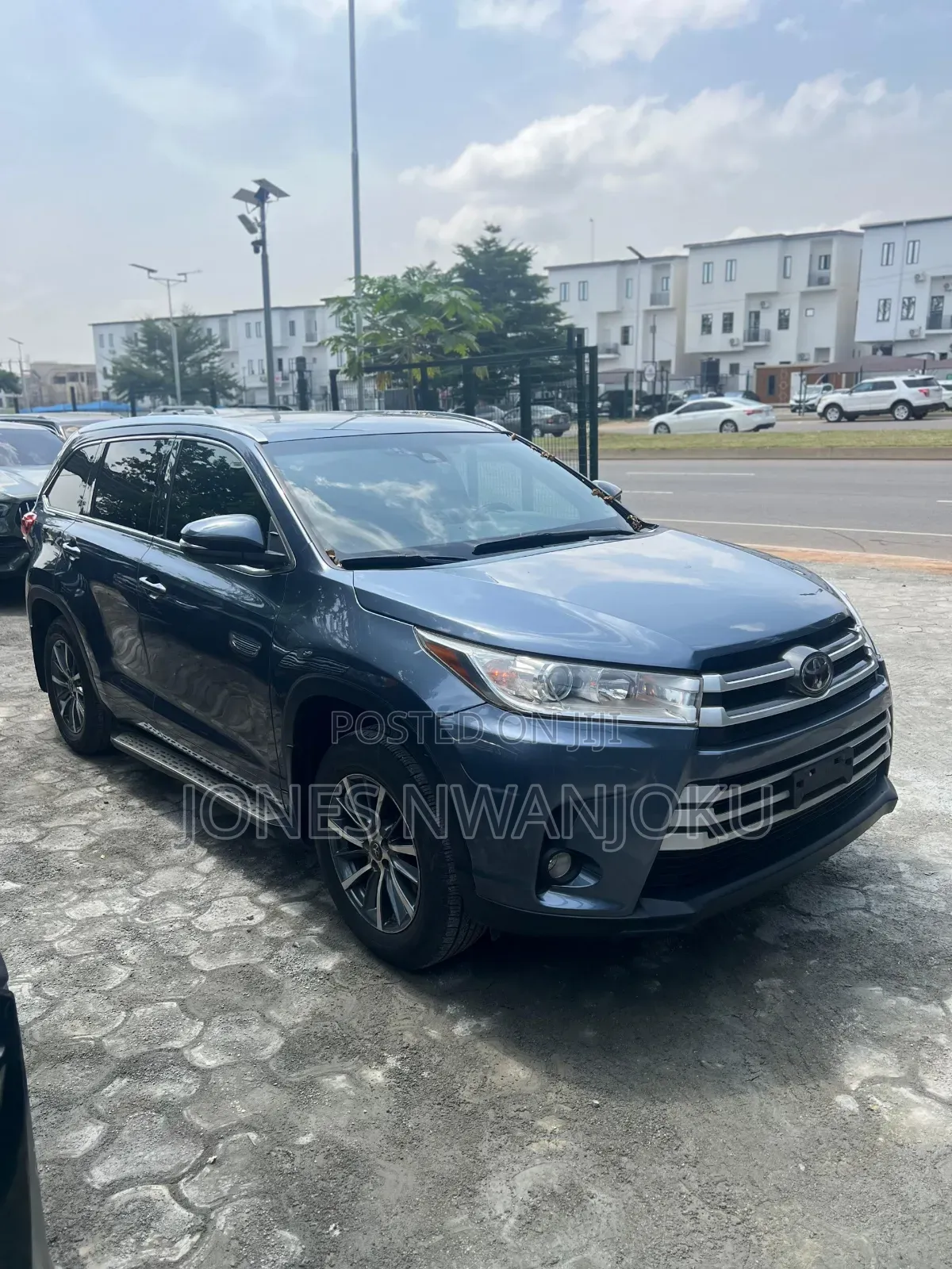 Toyota Highlander Limited 4x4 V6 (3.5L 6cyl 8A) 2017 Gray