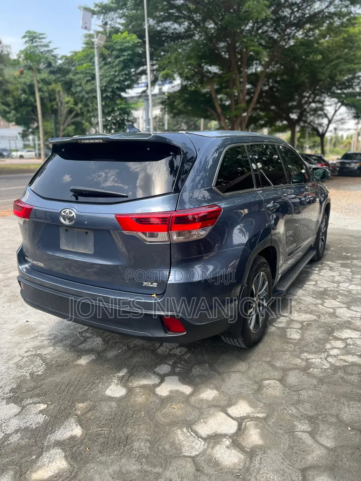 Toyota Highlander Limited 4x4 V6 (3.5L 6cyl 8A) 2017 Gray