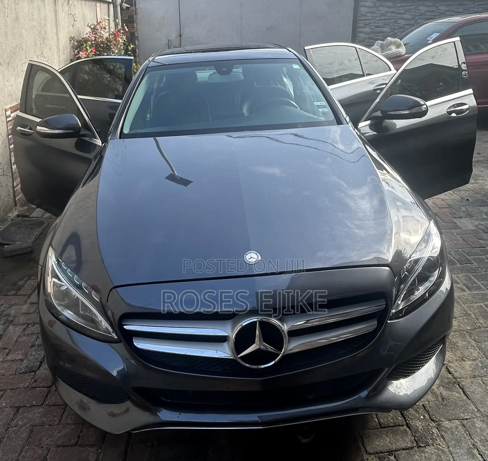 Mercedes-Benz C300 Luxury 4dr AWD 4Matic Sedan (2.0L 4cyl 7A) 2015 Gray