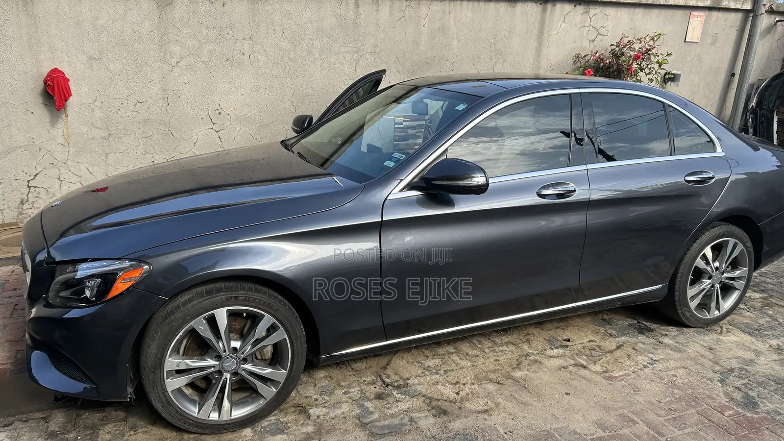 Mercedes-Benz C300 Luxury 4dr AWD 4Matic Sedan (2.0L 4cyl 7A) 2015 Gray