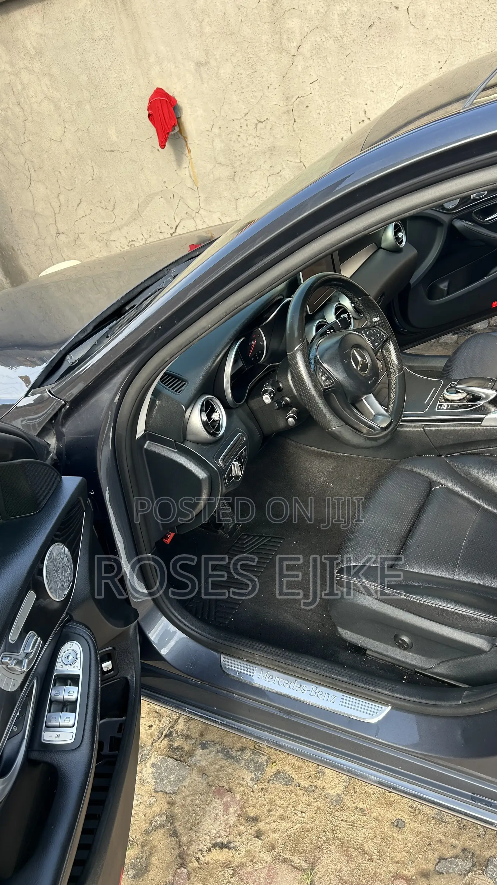 Mercedes-Benz C300 Luxury 4dr AWD 4Matic Sedan (2.0L 4cyl 7A) 2015 Gray