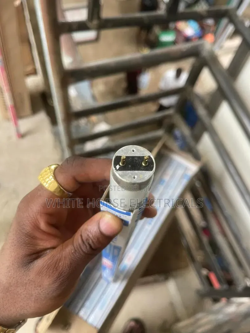 2ft 18w Florescent Tube