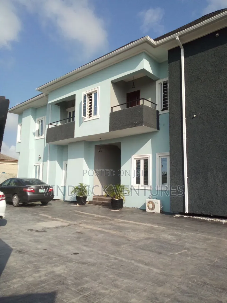 1bdrm Block of Flats in Alaguntan Off Mobil for sale