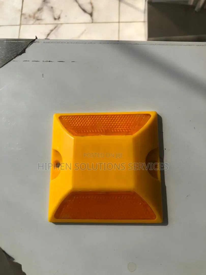 Durable Road Reflector for Highways