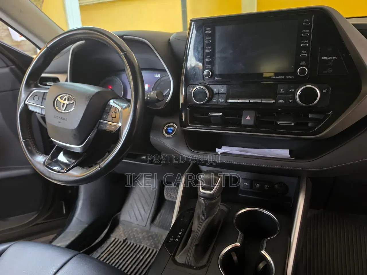 Toyota Highlander 2021 Brown