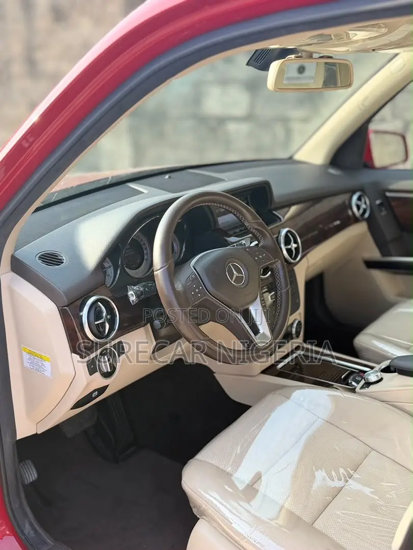 Mercedes-Benz GLK-Class 2014 Red