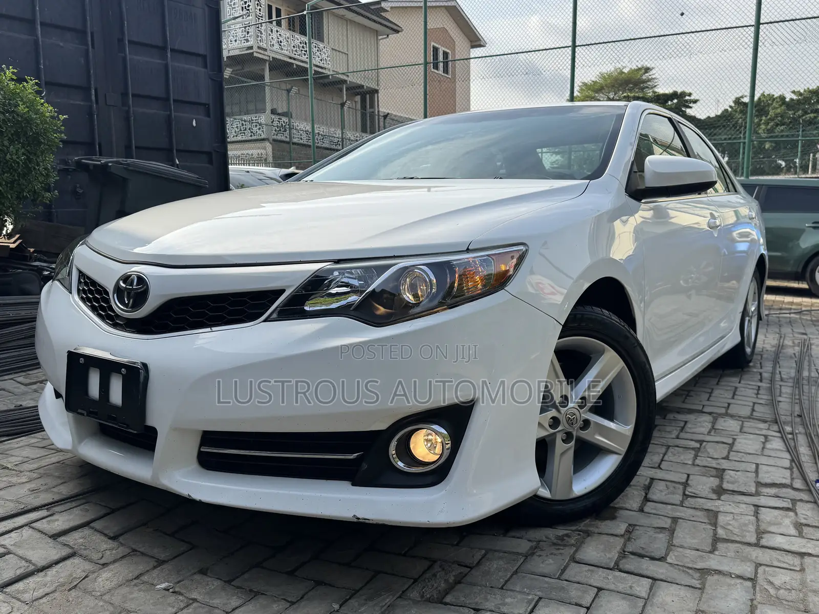 Toyota Camry SE Limited Edition 4dr Sedan (2.5L 4cyl 6A) 2012 White