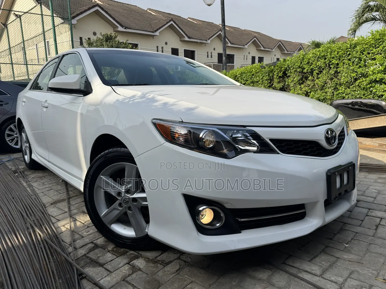 Toyota Camry SE Limited Edition 4dr Sedan (2.5L 4cyl 6A) 2012 White