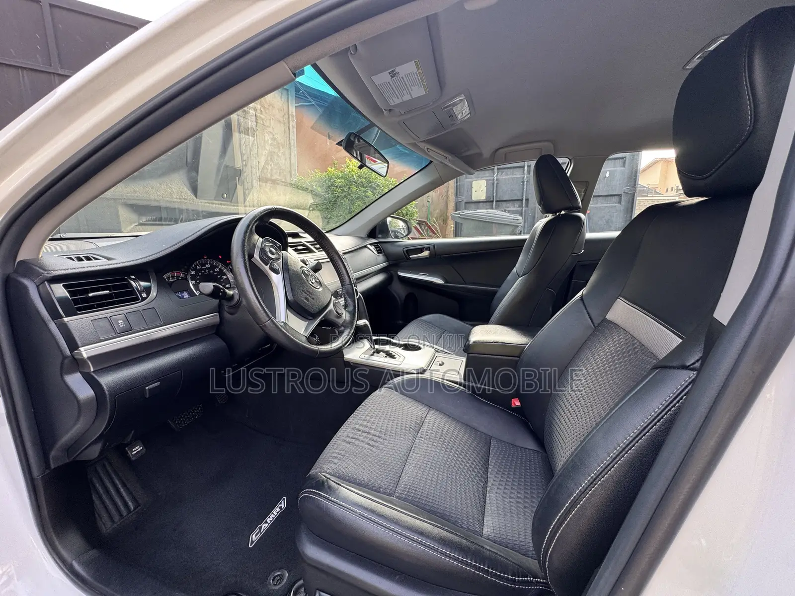 Toyota Camry SE Limited Edition 4dr Sedan (2.5L 4cyl 6A) 2012 White