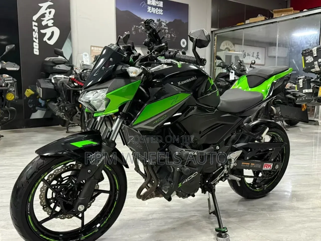 Kawasaki Z400 2022 Green