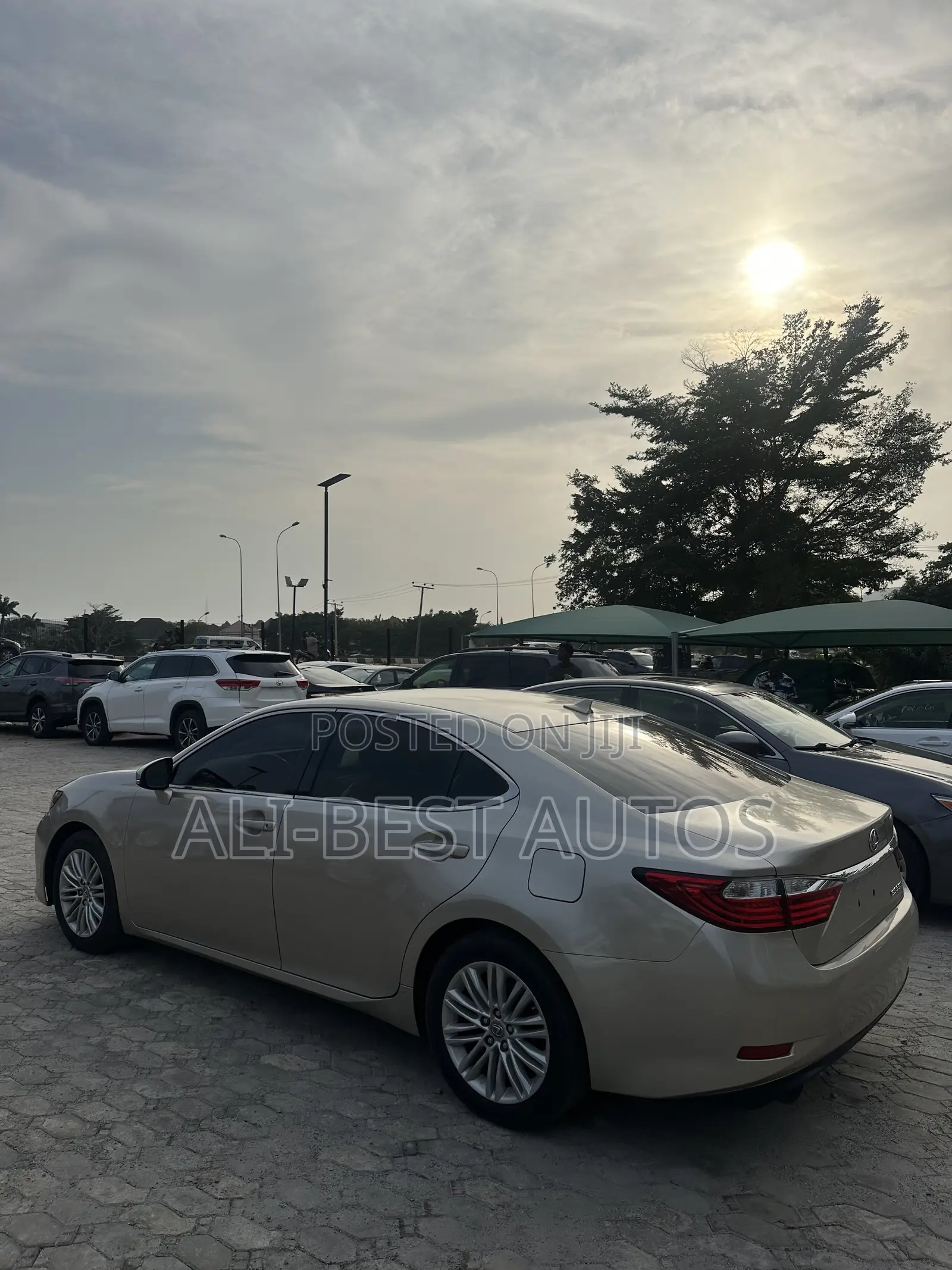Lexus ES 350 FWD 2013 Gold