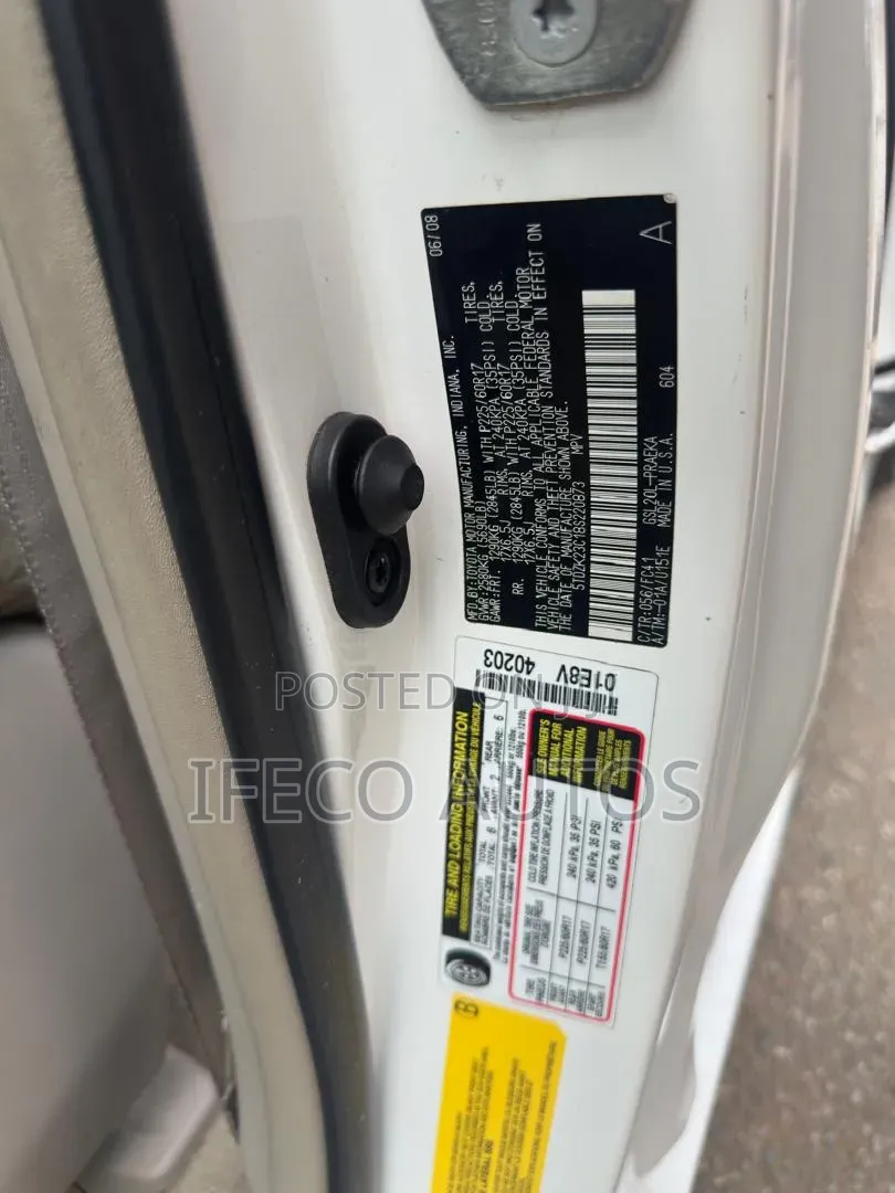 Toyota Sienna 2005 White