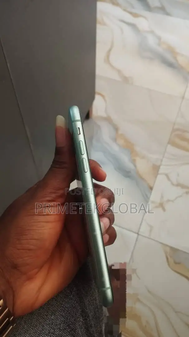 Apple iPhone 11 128 GB Green