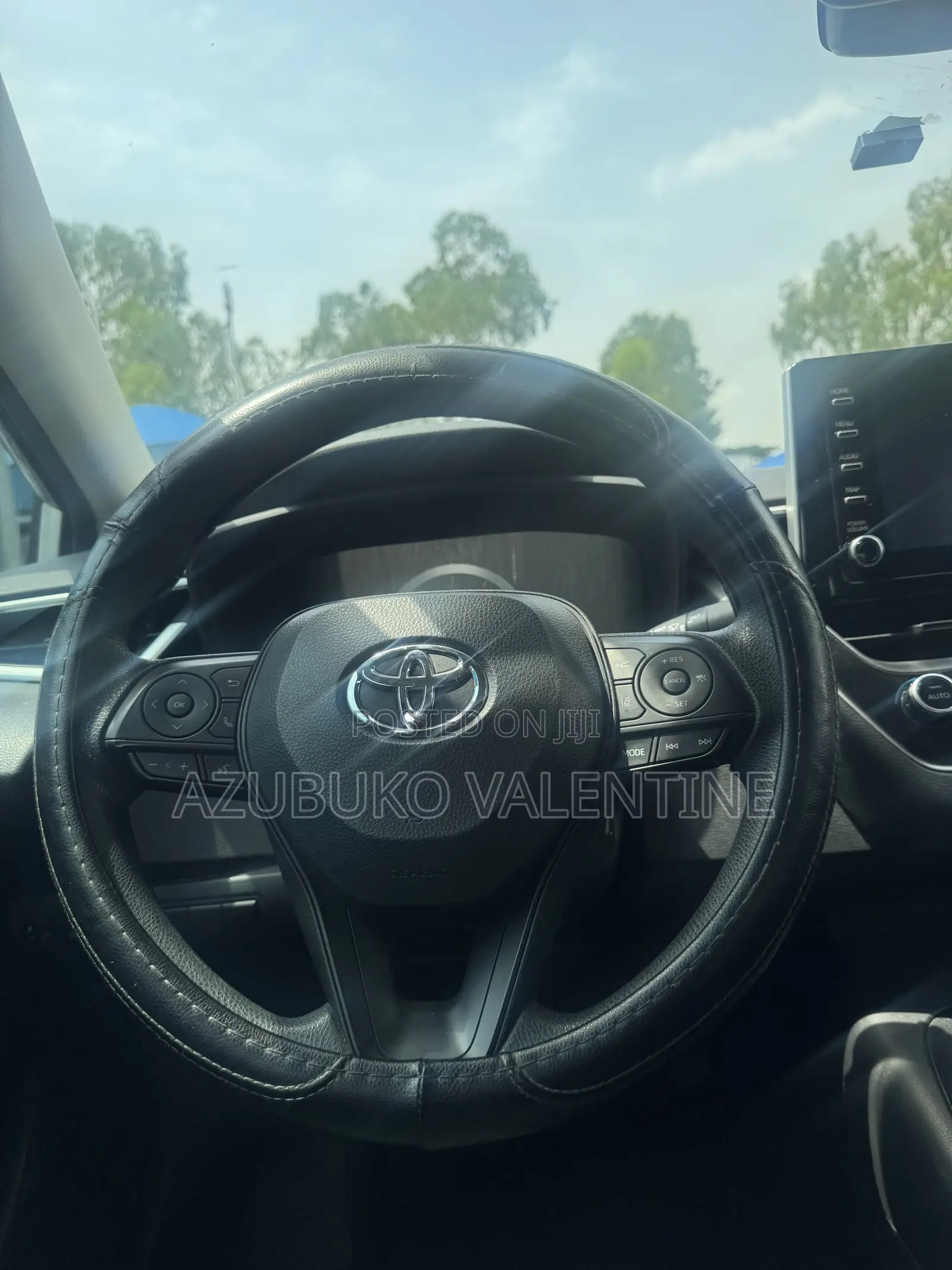 Toyota Corolla LE 2020 Silver