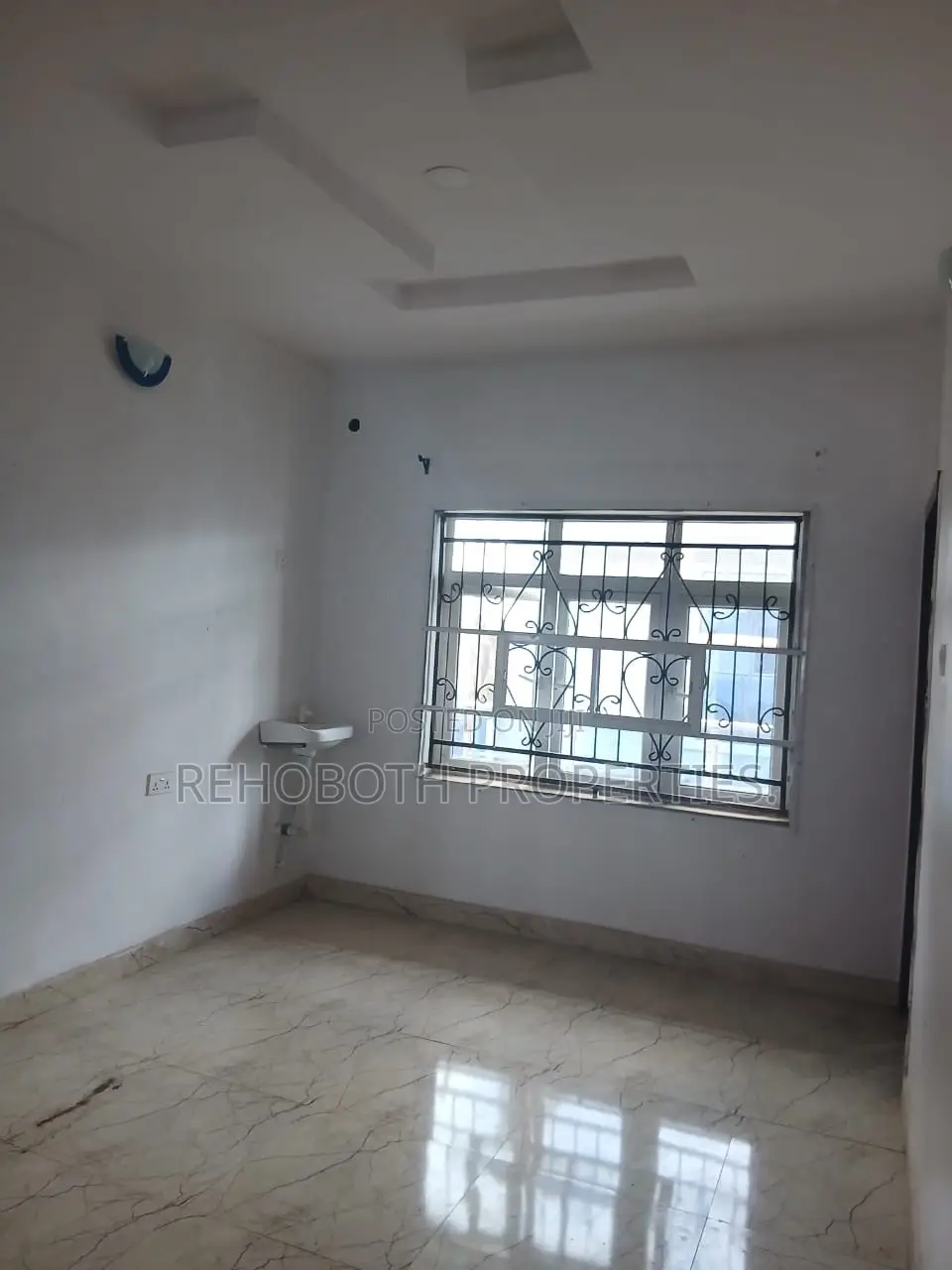 2bdrm Apartment in Elebu Oja, Akala Express for rent