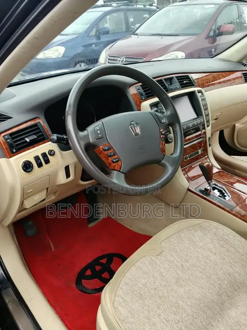 Toyota Crown 2008 Black