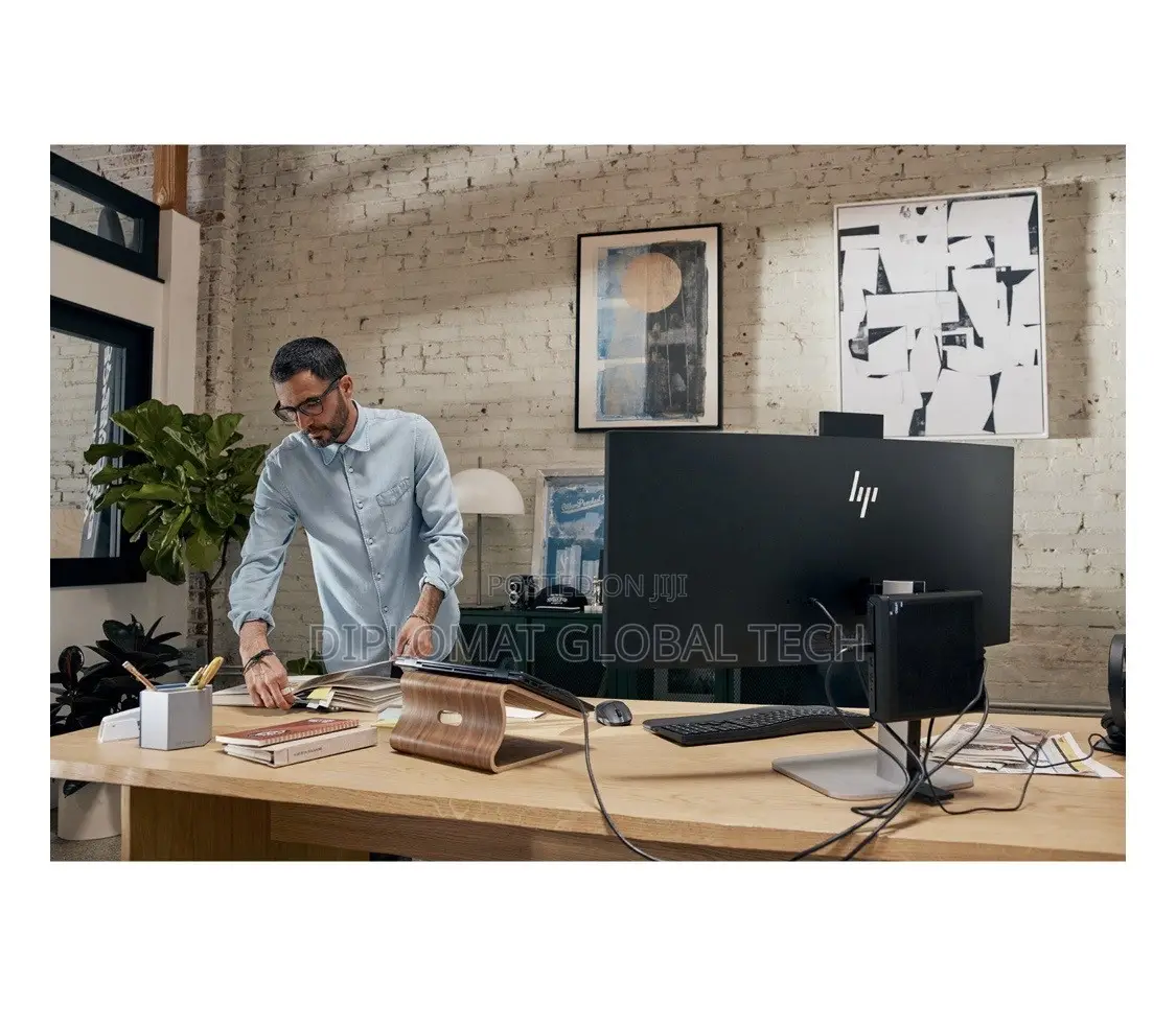 HP Series 5 Pro 34-Inch 534pm Curved 2k WQHD Conferencing Monitor