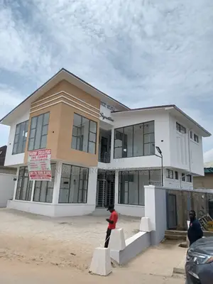 Shops at FHA Lugbe for Sale