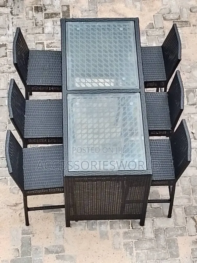 6-Seater Outdoor Rattan Dining Table Set With Tempered Glass Top
