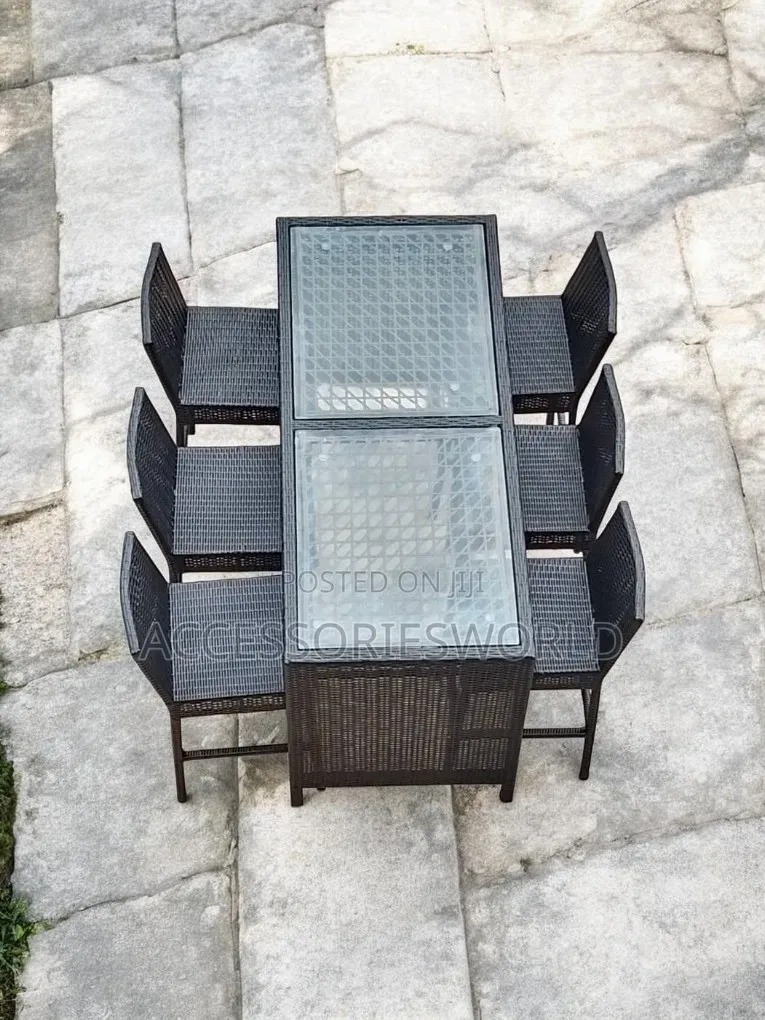 6-Seater Outdoor Rattan Dining Table Set With Tempered Glass Top