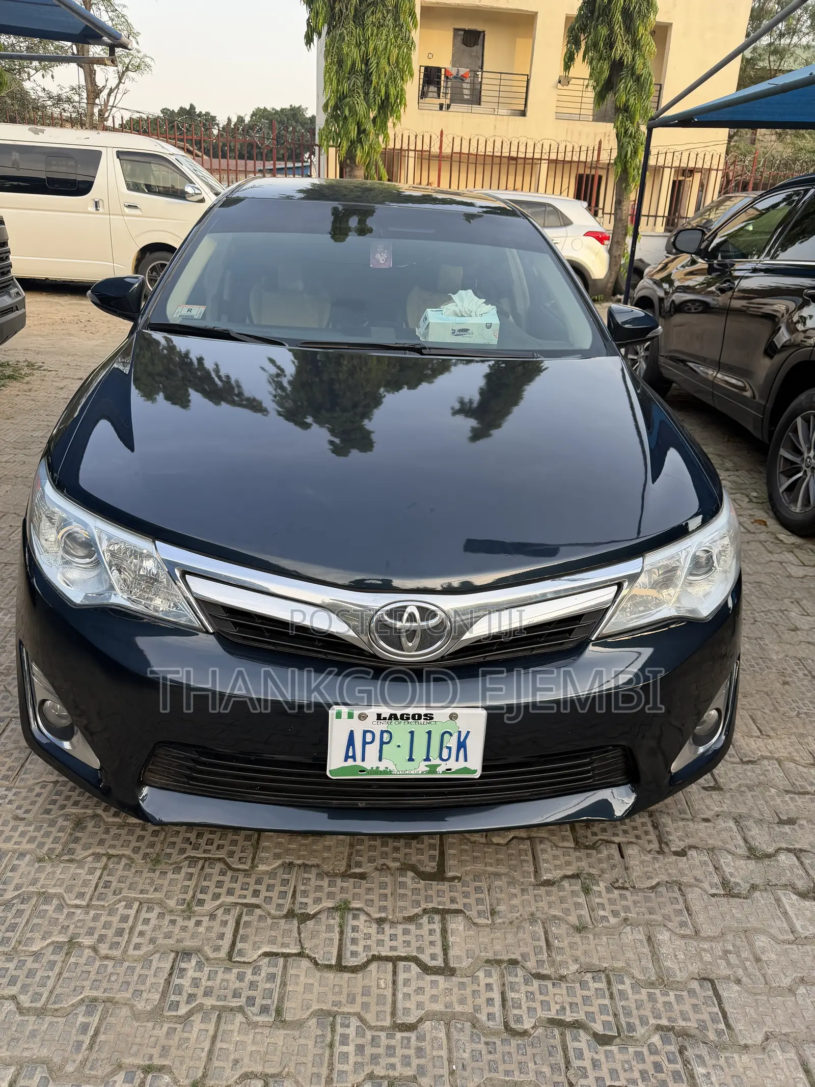 Toyota Camry LE 4dr Sedan (2.5L 4cyl 6A) 2013 Blue