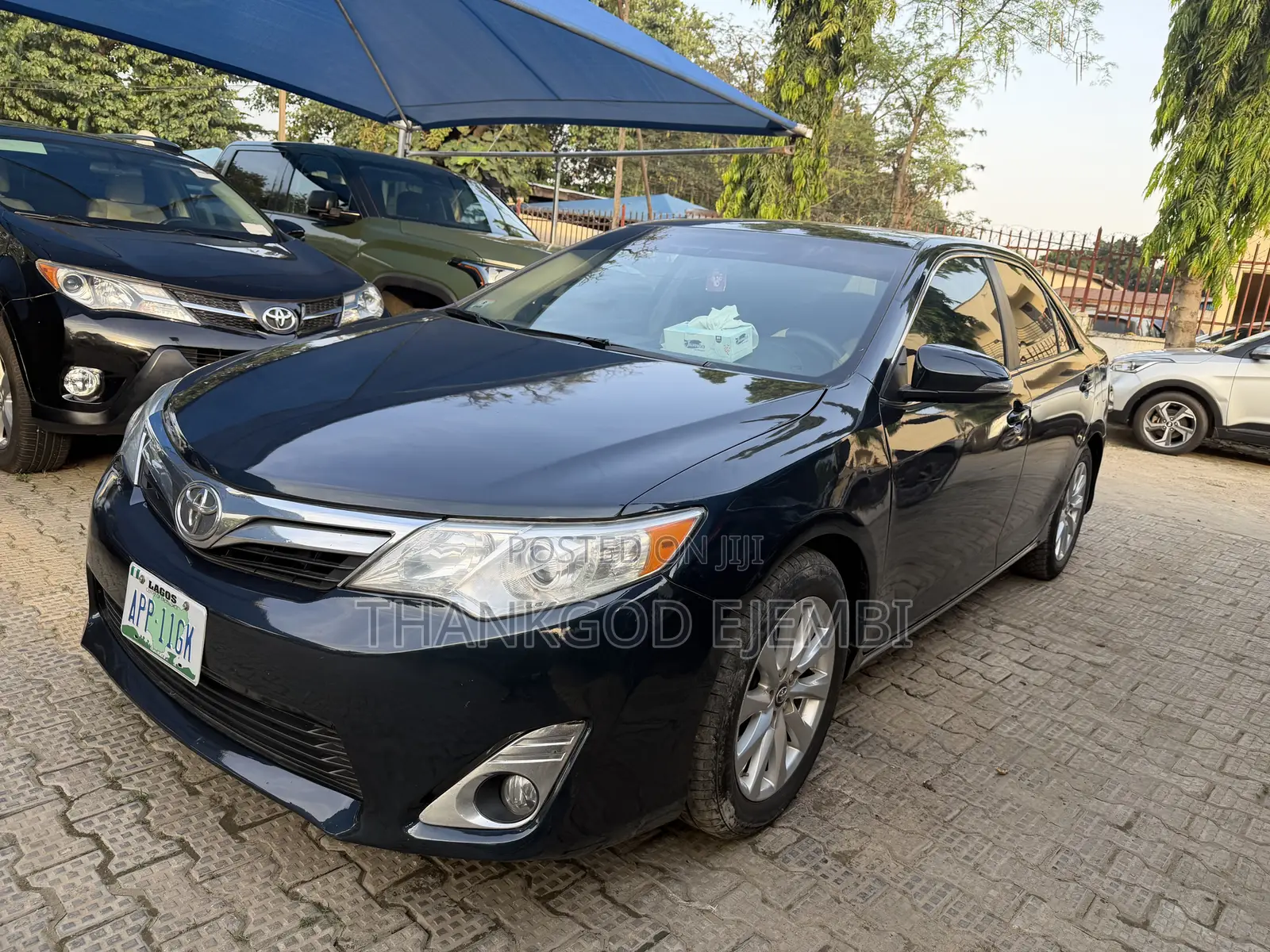 Toyota Camry LE 4dr Sedan (2.5L 4cyl 6A) 2013 Blue