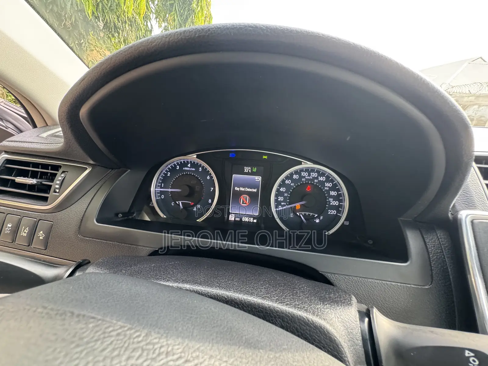 Toyota Camry XLE 4dr Sedan (3.5L 6cyl 6A) 2017 Gray