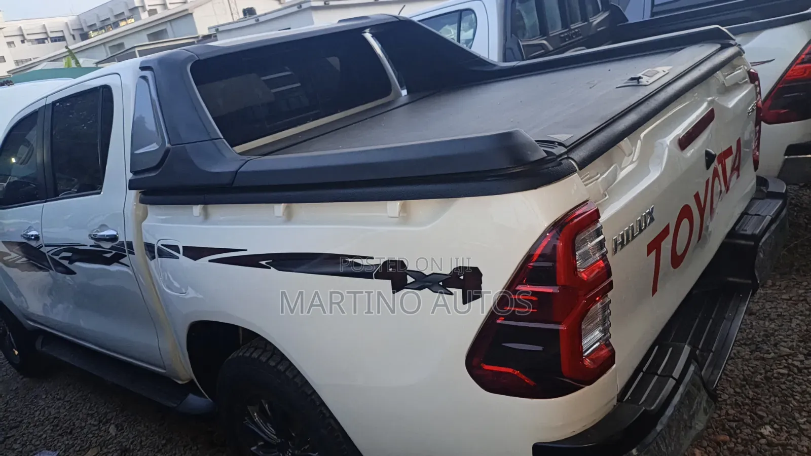 Toyota Hilux 2017 White
