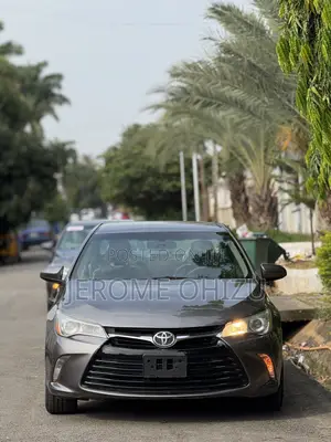 Toyota Camry LE 4dr Sedan (2.5L 4cyl 6A) 2016 Gray