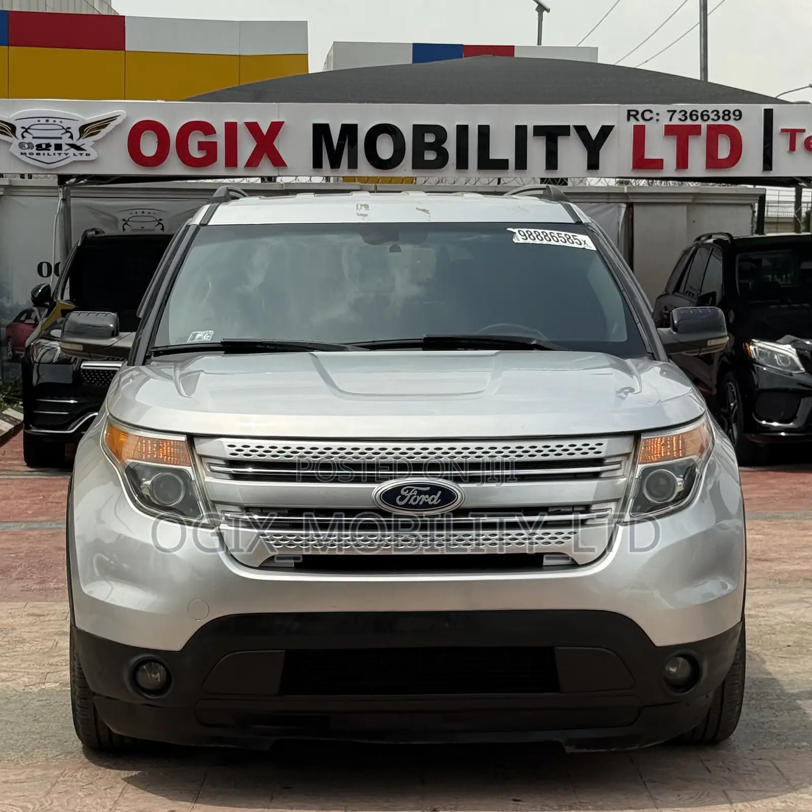 Ford Explorer XLT 4dr 4x4 (3.5L 6cyl 6A) 2011 Silver
