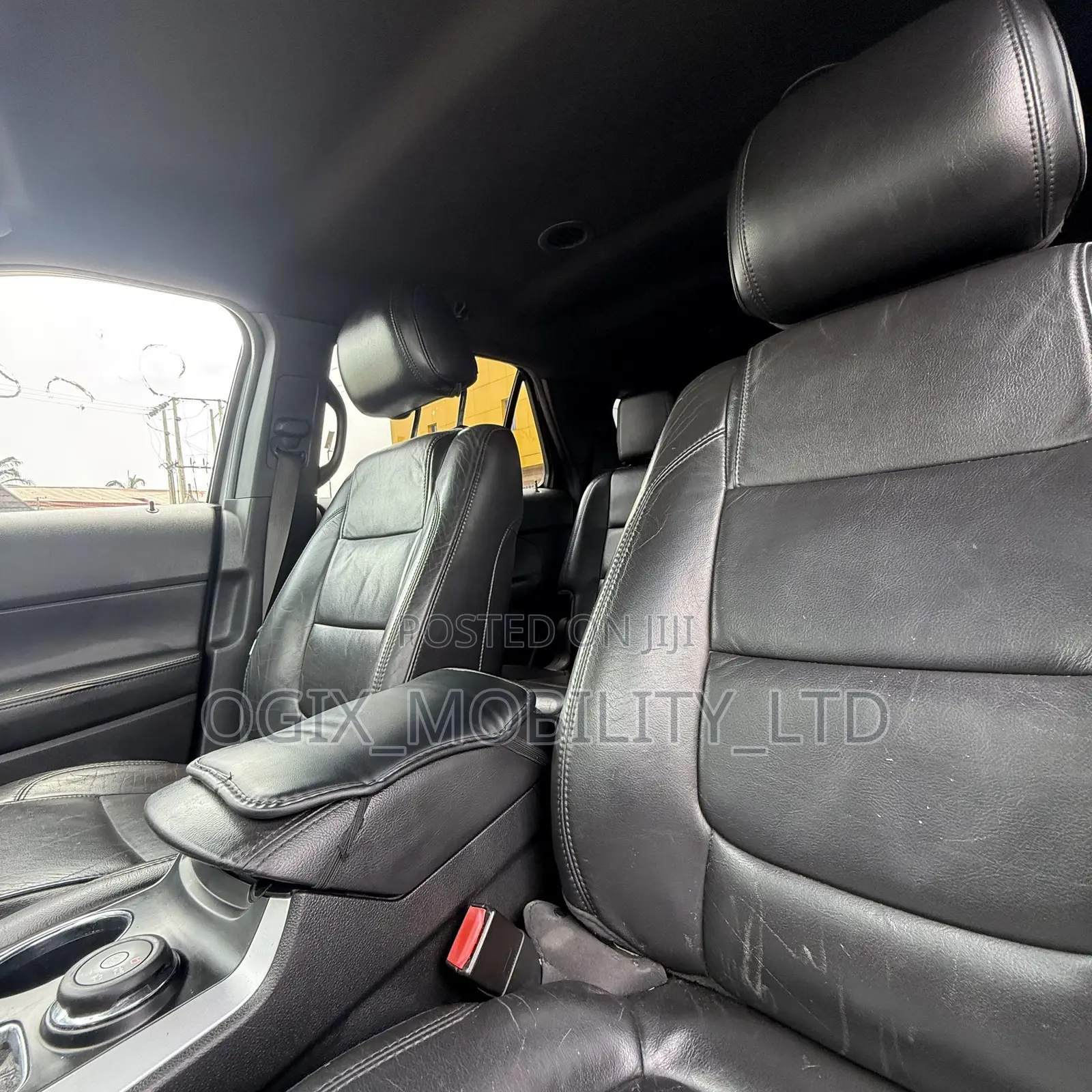 Ford Explorer XLT 4dr 4x4 (3.5L 6cyl 6A) 2011 Silver