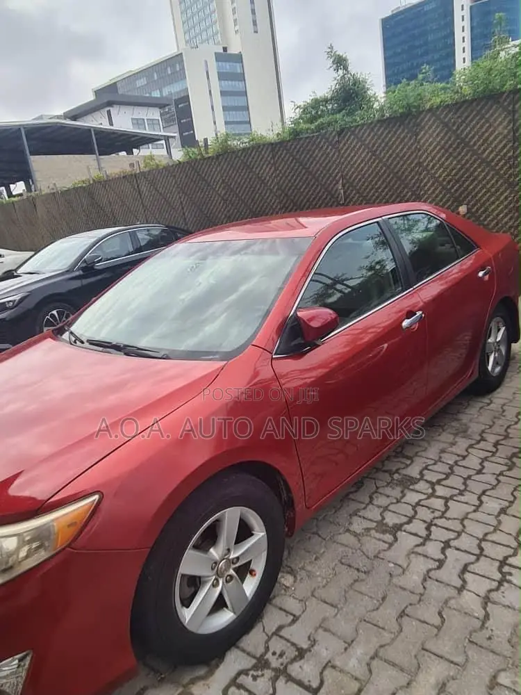 Toyota Camry 2014 Red