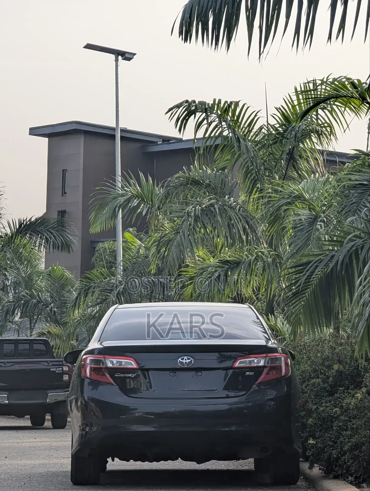 Toyota Camry SE 4dr Sedan (2.5L 4cyl 6A) 2013 Green