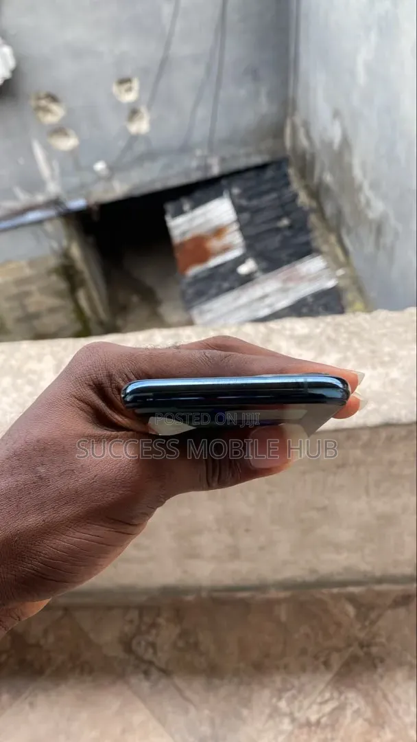 Apple iPhone 11 Pro 64 GB Green