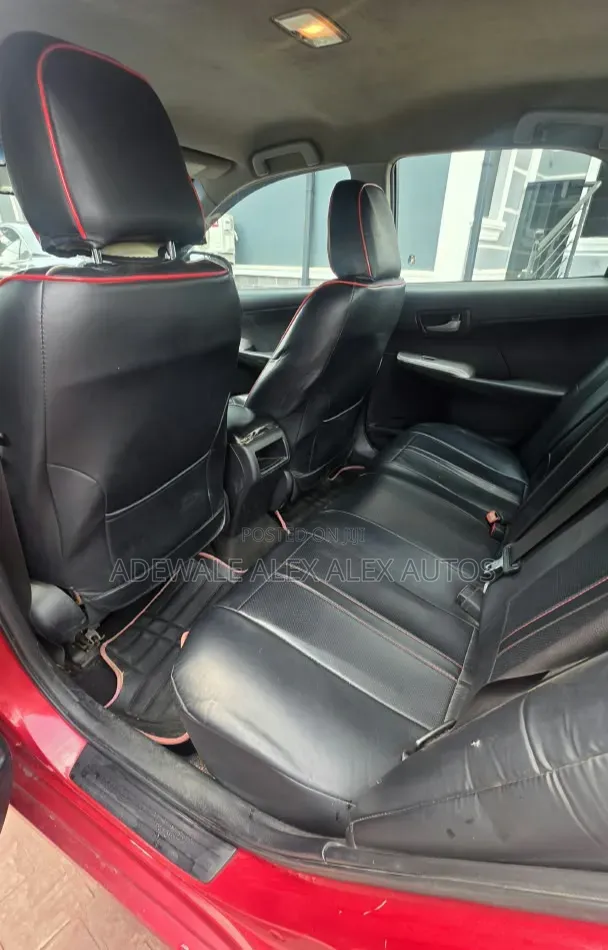 Toyota Camry SE 4dr Sedan (2.5L 4cyl 6A) 2012 Burgundy