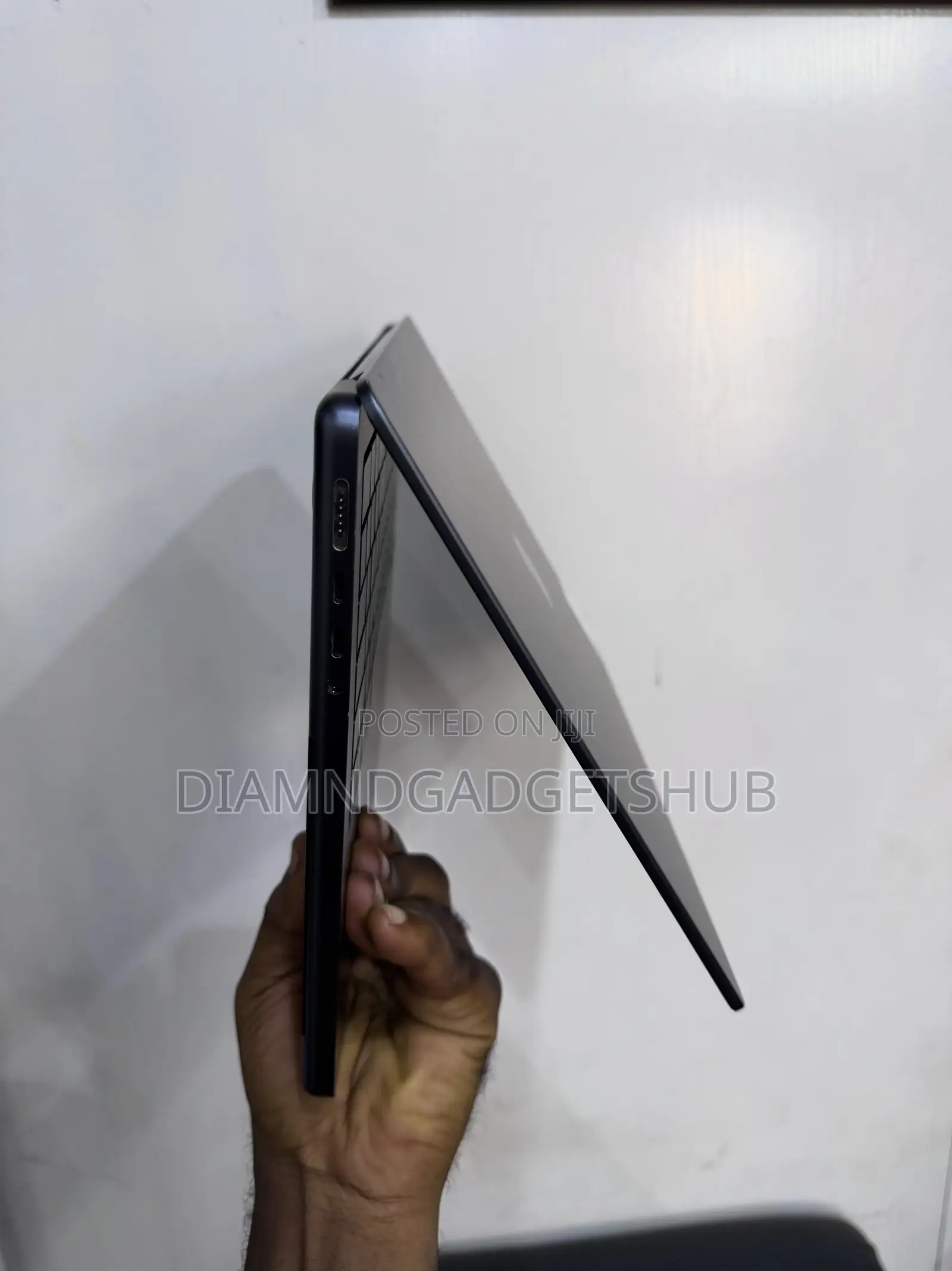 Laptop Apple MacBook Pro 2024 M4 Pro 24GB Apple M4 Pro SSD 512GB