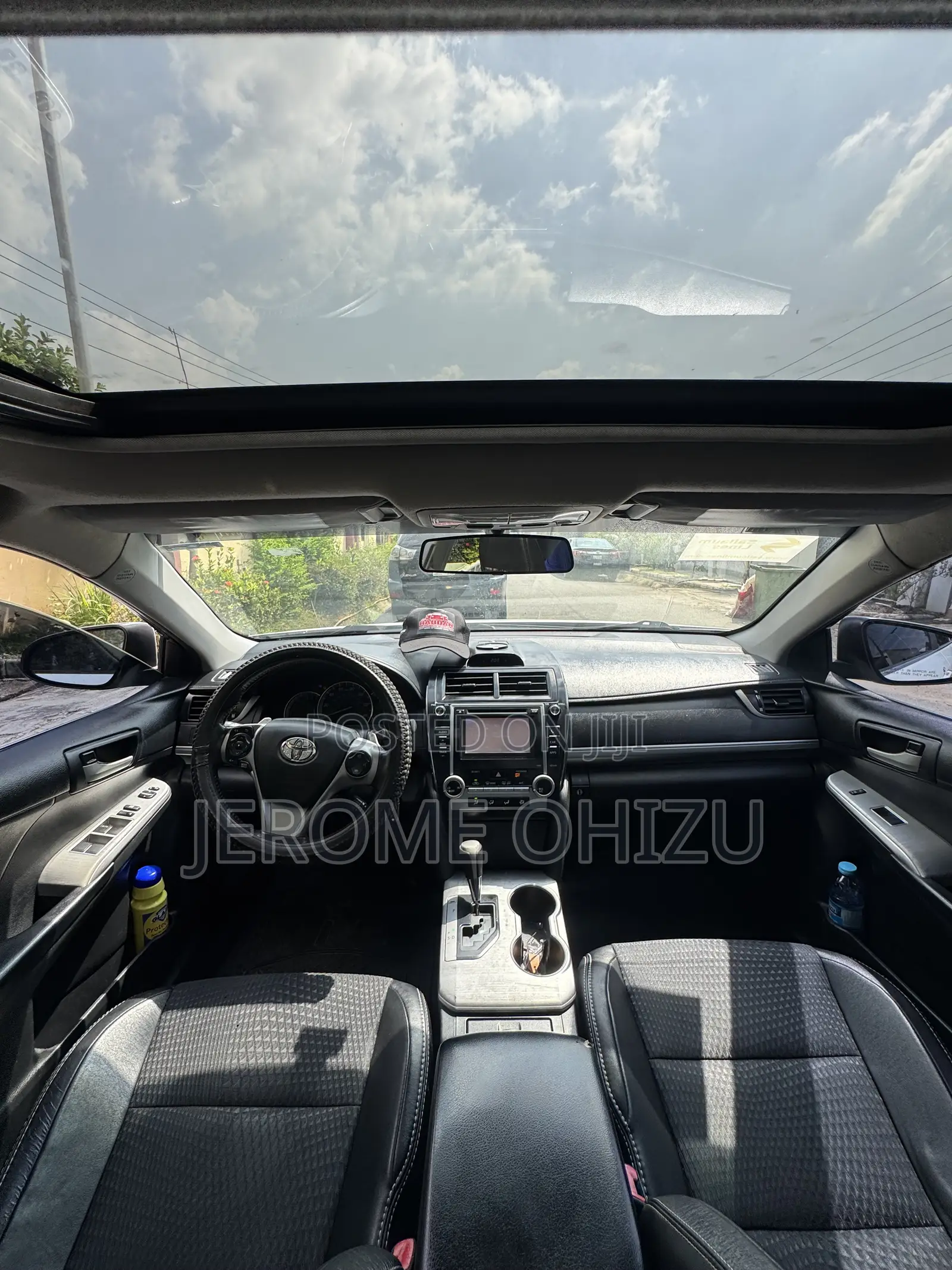 Toyota Camry SE 4dr Sedan (2.5L 4cyl 6A) 2015 White