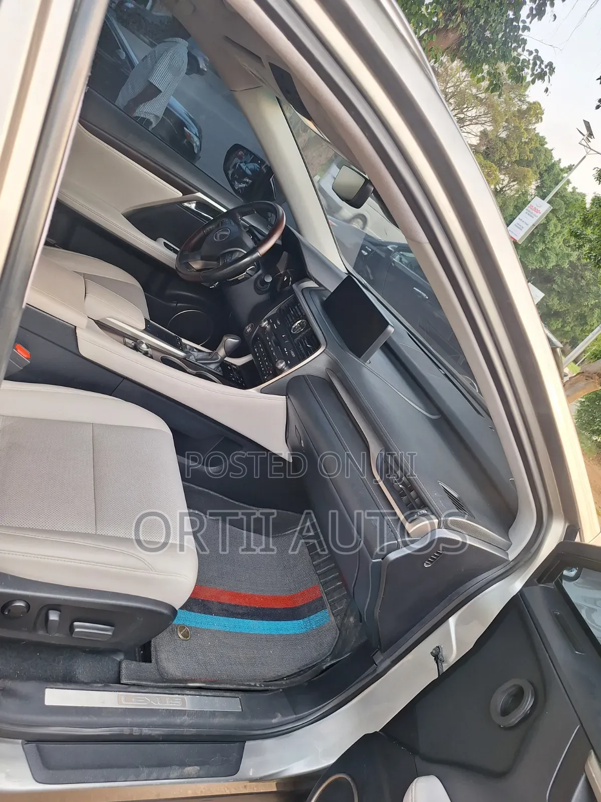Lexus RX 2020 Gold