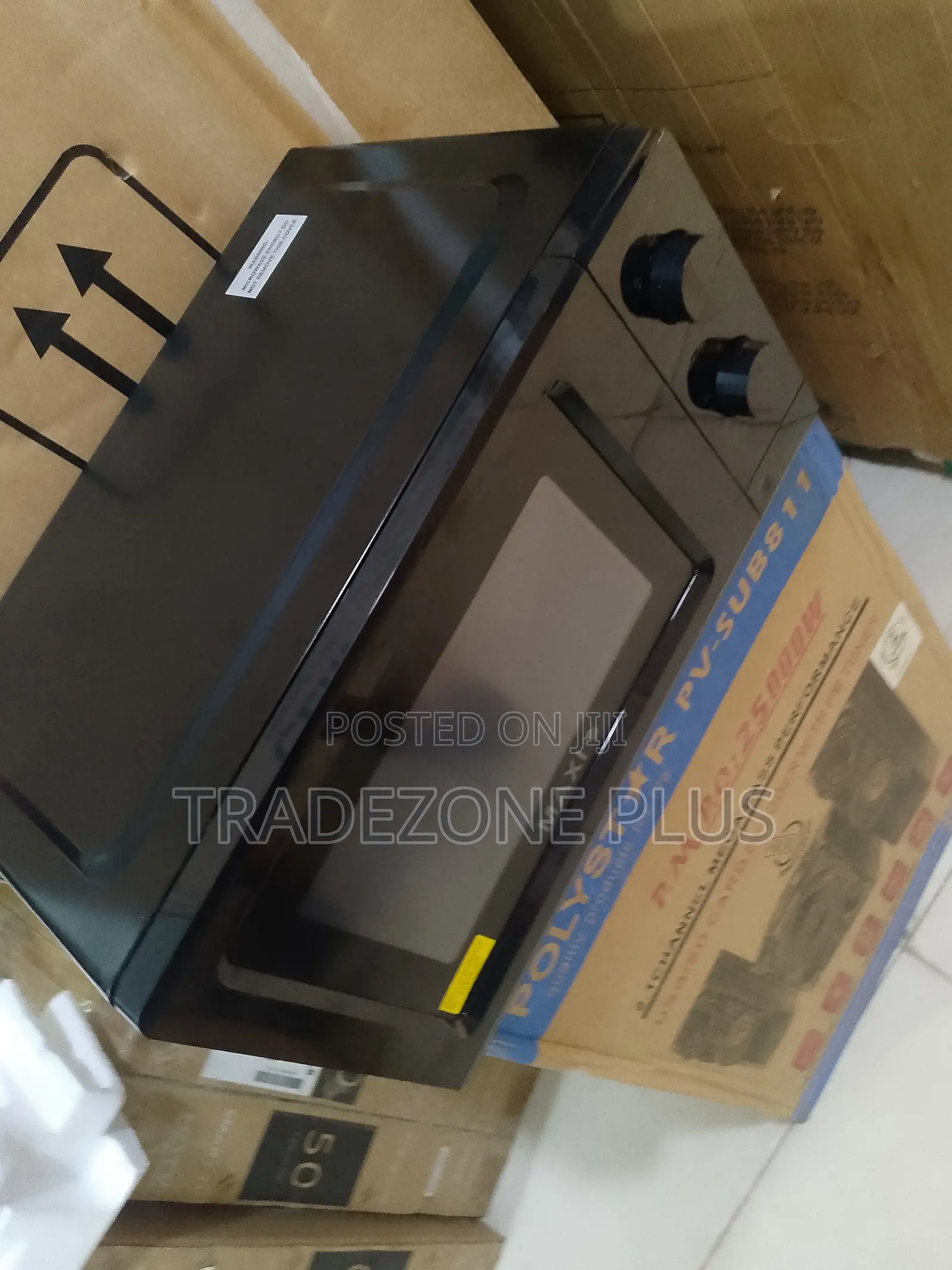 Maxi Microwave Appliance 20L 700W for Household Use